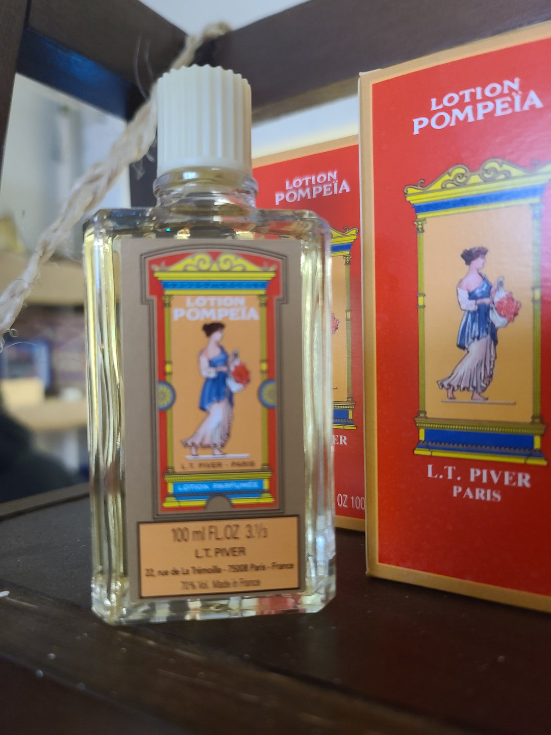 Pompeia perfume